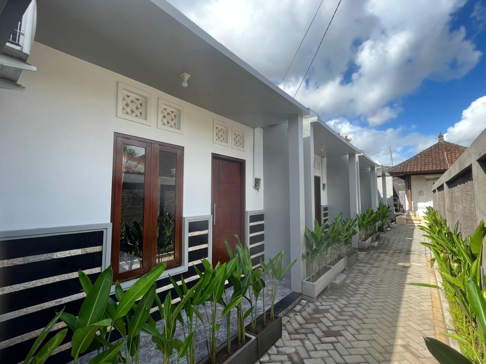 Homestay Kubu Satya *